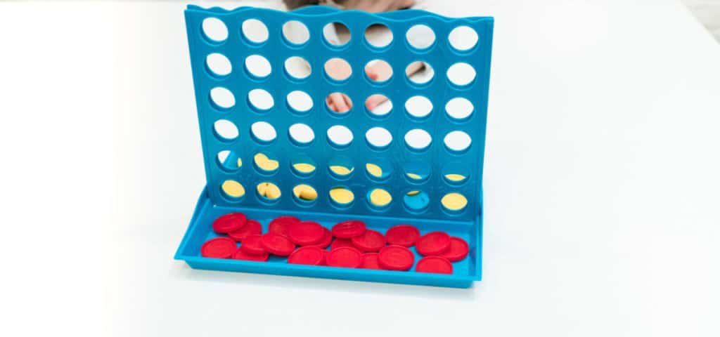 Playing connect 4 or 4 in a row