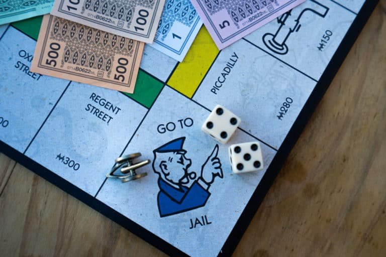 Monopoly (the Game): 16 Disadvantages, Drawbacks, And Risks - Gamesver