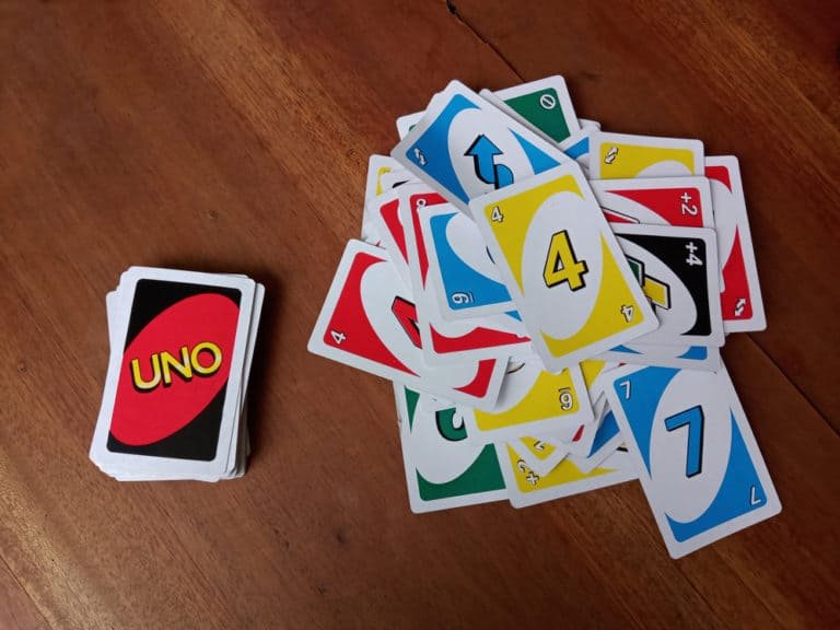 Top Tips and Strategies to Win at UNO (Increase Your Odds!) - Gamesver